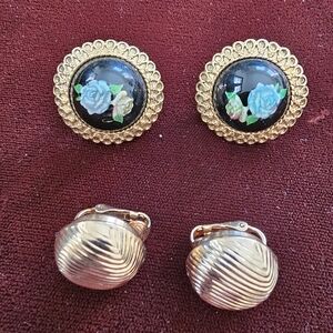 GUC Lot of 2 Pairs of Vintage Goldtone Clip On Earrings